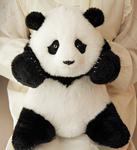 "Реалистичная большая панда в сидячей позе · Принцесса Фу (искусственный мех)"